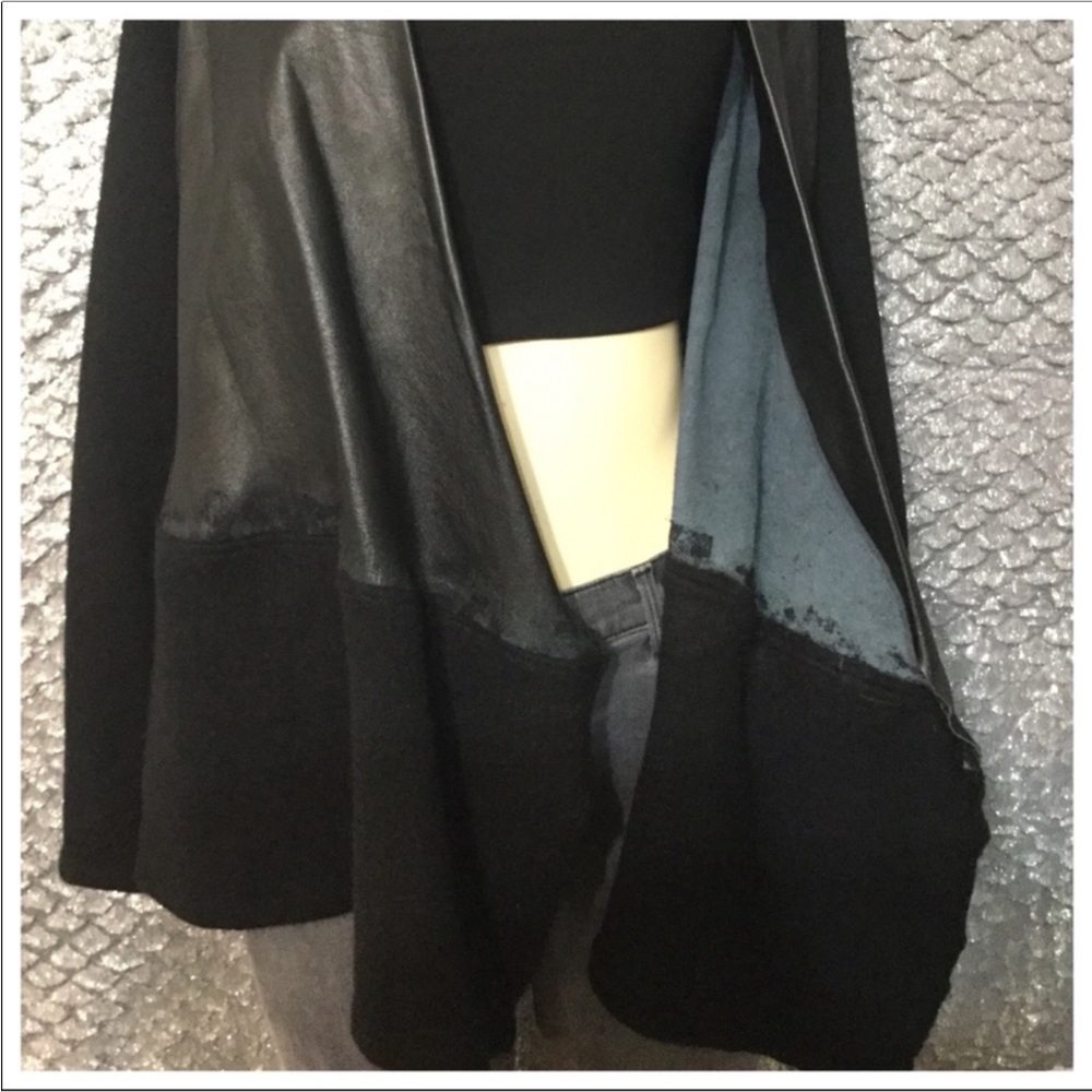 Alice + Olivia Aaralyn Wool/Lamb Leather Draped Cardigan Size M - Picture 4 of 5